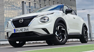 Nissan Juke Hybrid - front static
