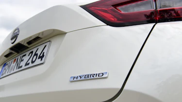 Nissan Juke Hybrid - tailgate 'hybrid' badge