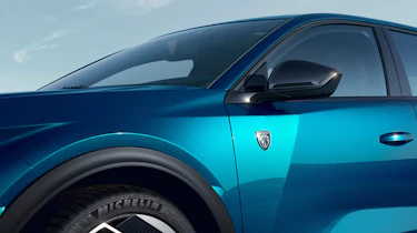 Peugeot 408 - side detail