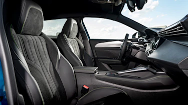 Peugeot 408 - front seats