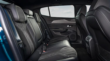 Peugeot 408 - rear seats