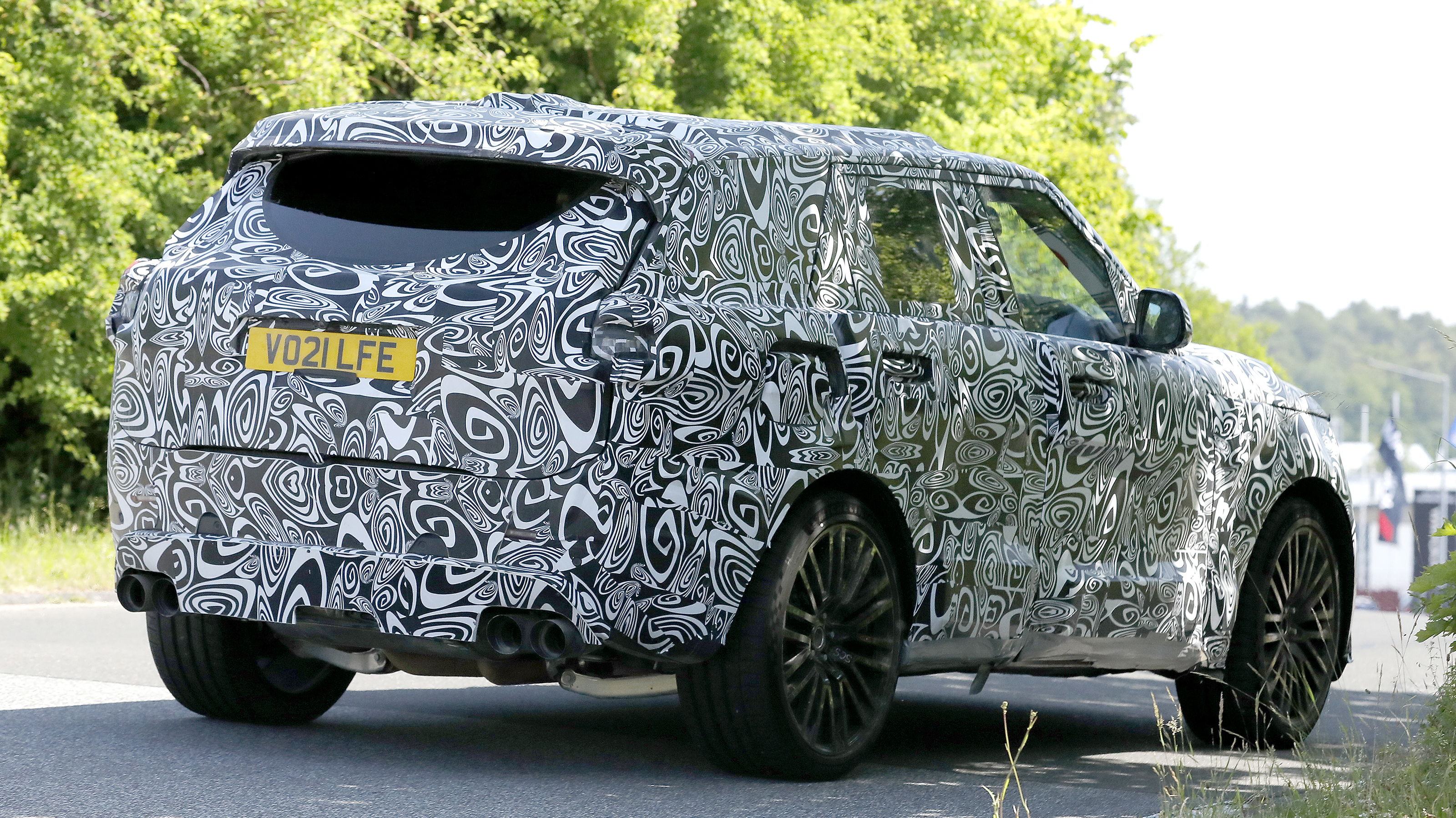 Range Rover Sport SVR test car - rear