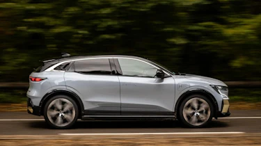 Renault Megane E-Tech Electric - side