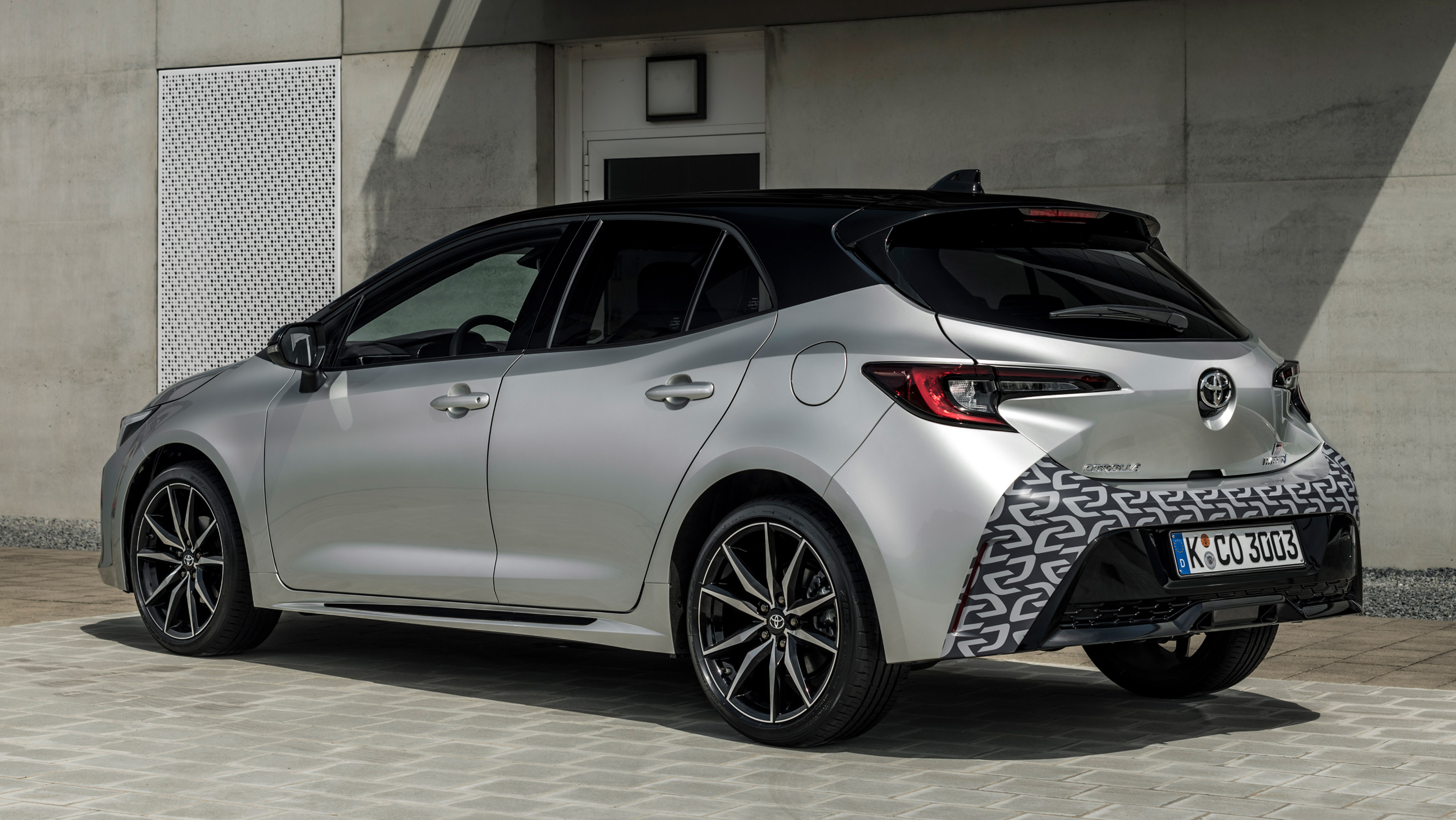 Toyota Corolla prototype - rear static