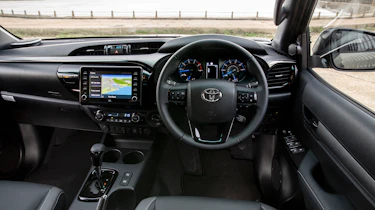 Toyota Hilux - dash