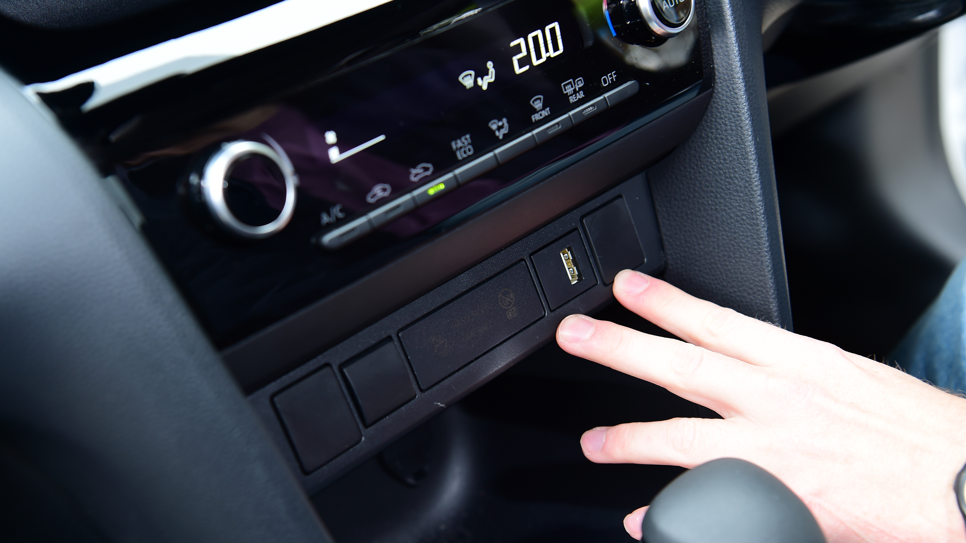 Toyota Yaris Cross First report - climate controls