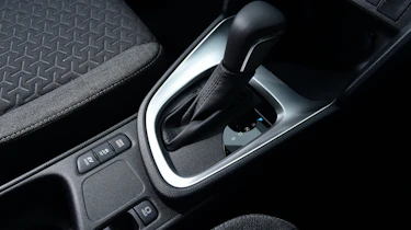 Toyota Yaris Cross First report - gear selector