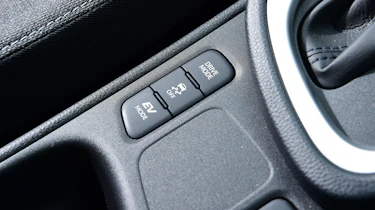 Toyota Yaris Cross First report - drive mode buttons