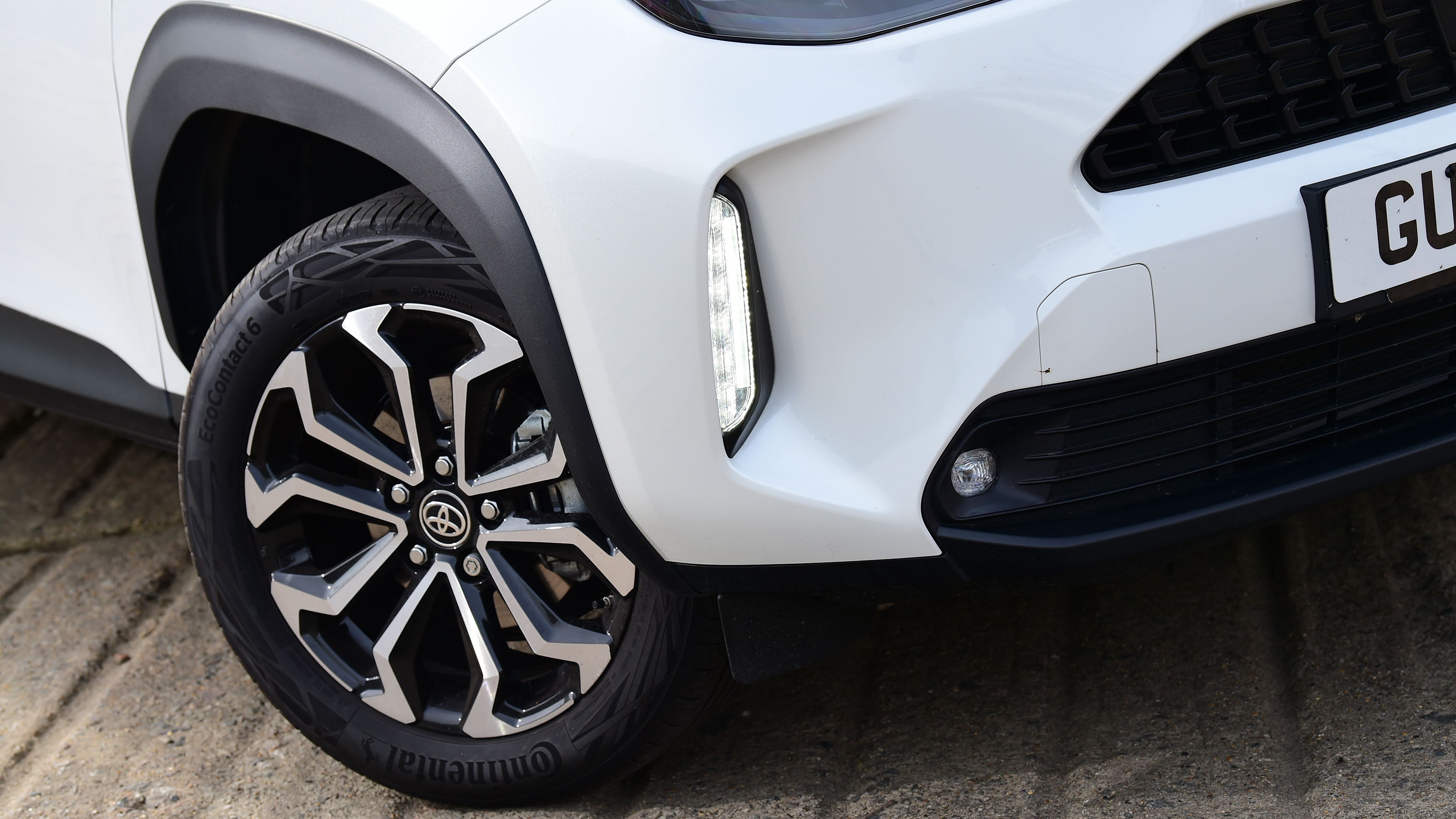 Toyota Yaris Cross First report - daytime running light