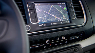 Vauxhall Vivaro-e Hydrogen - infotainment screen