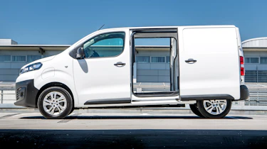 Vauxhall Vivaro-e Hydrogen - side door open