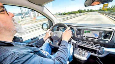 Vauxhall Vivaro-e Hydrogen - over shoulder driving