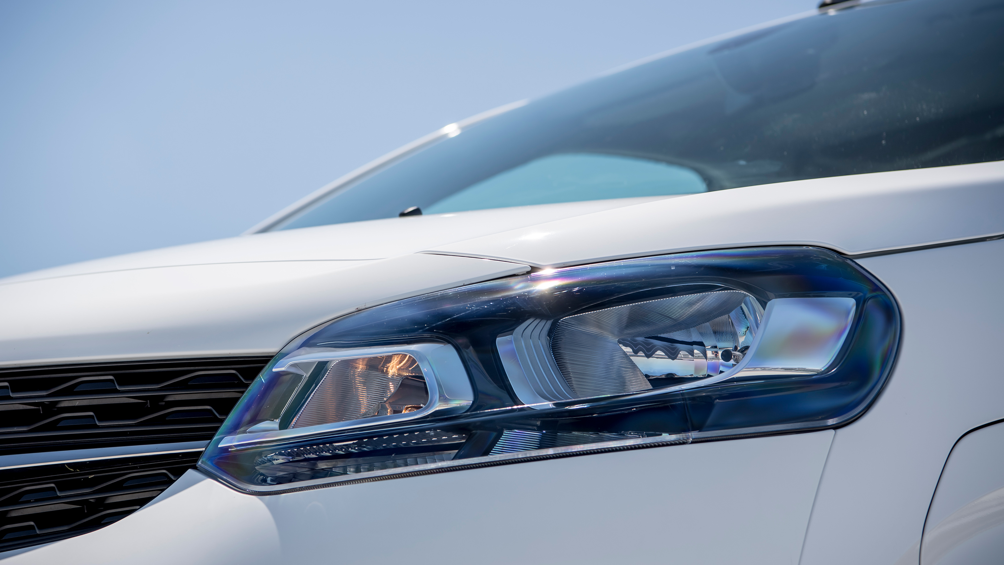 Vauxhall Vivaro-e Hydrogen - headlight