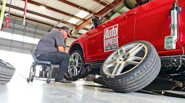 Ultra ultra high performance tyre test 6