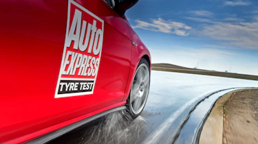 Ultra ultra high performance tyre test 4