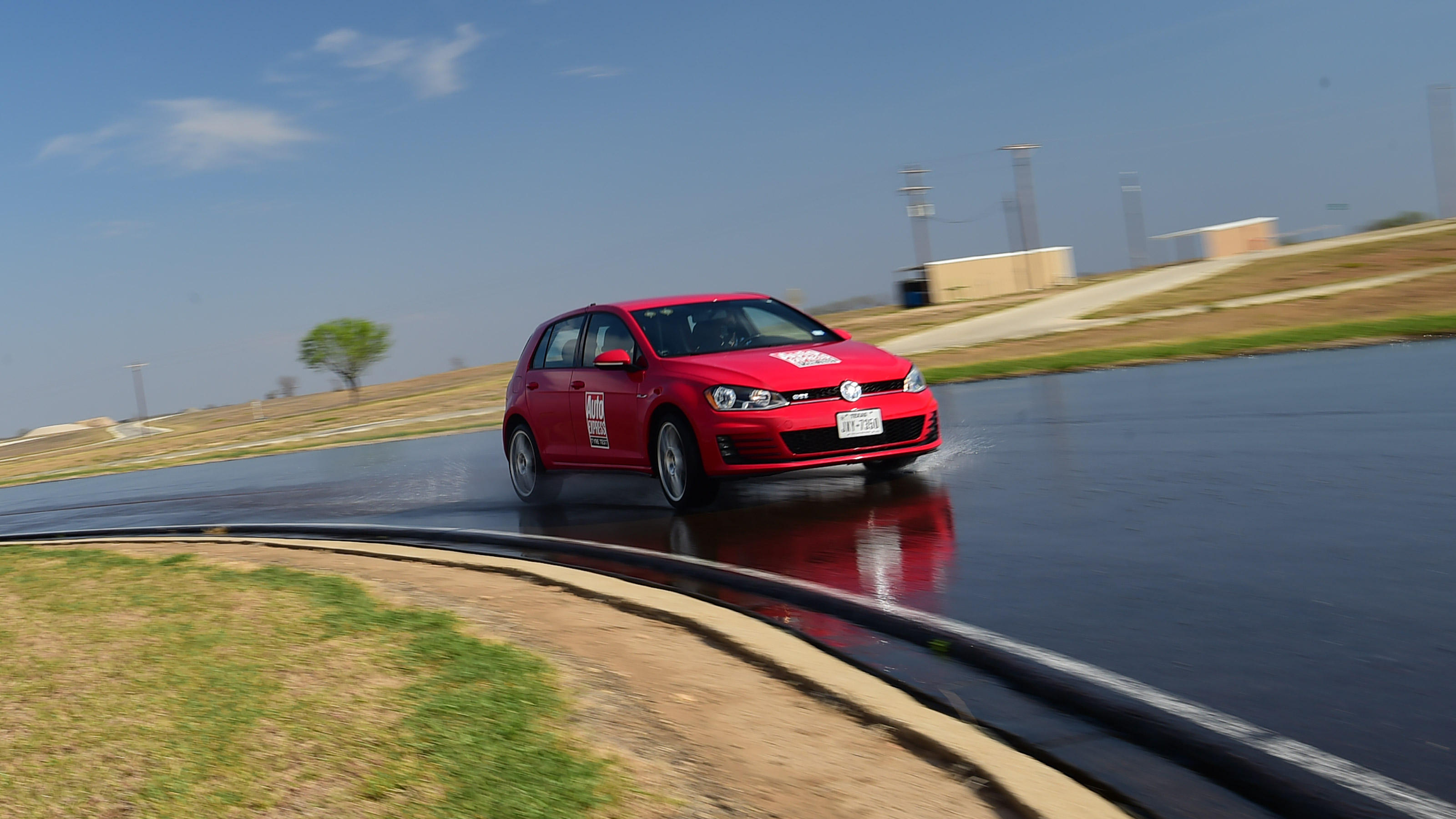 Ultra ultra high performance tyre test 5