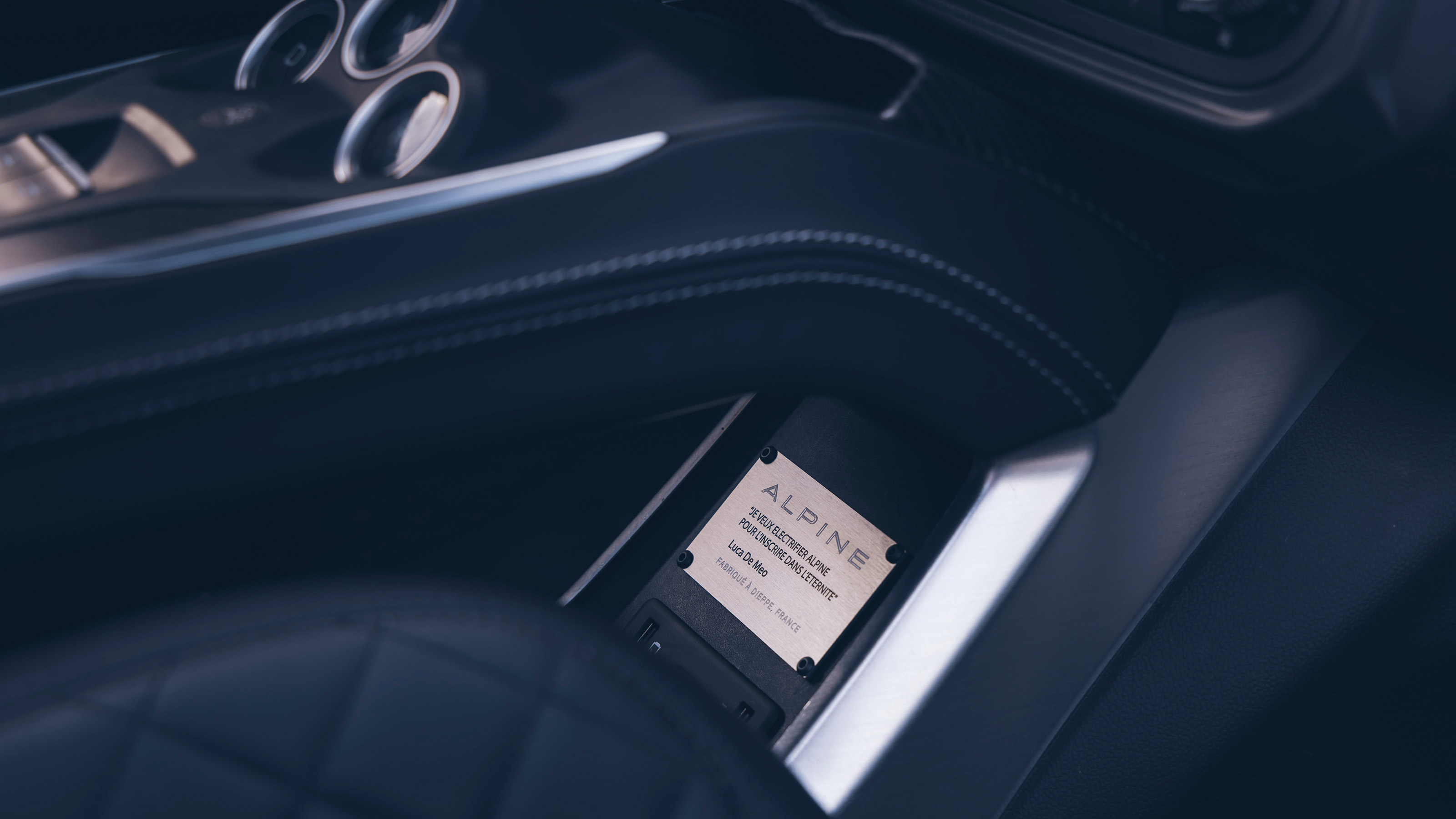 Alpine A110 E-ternite concept - plaque