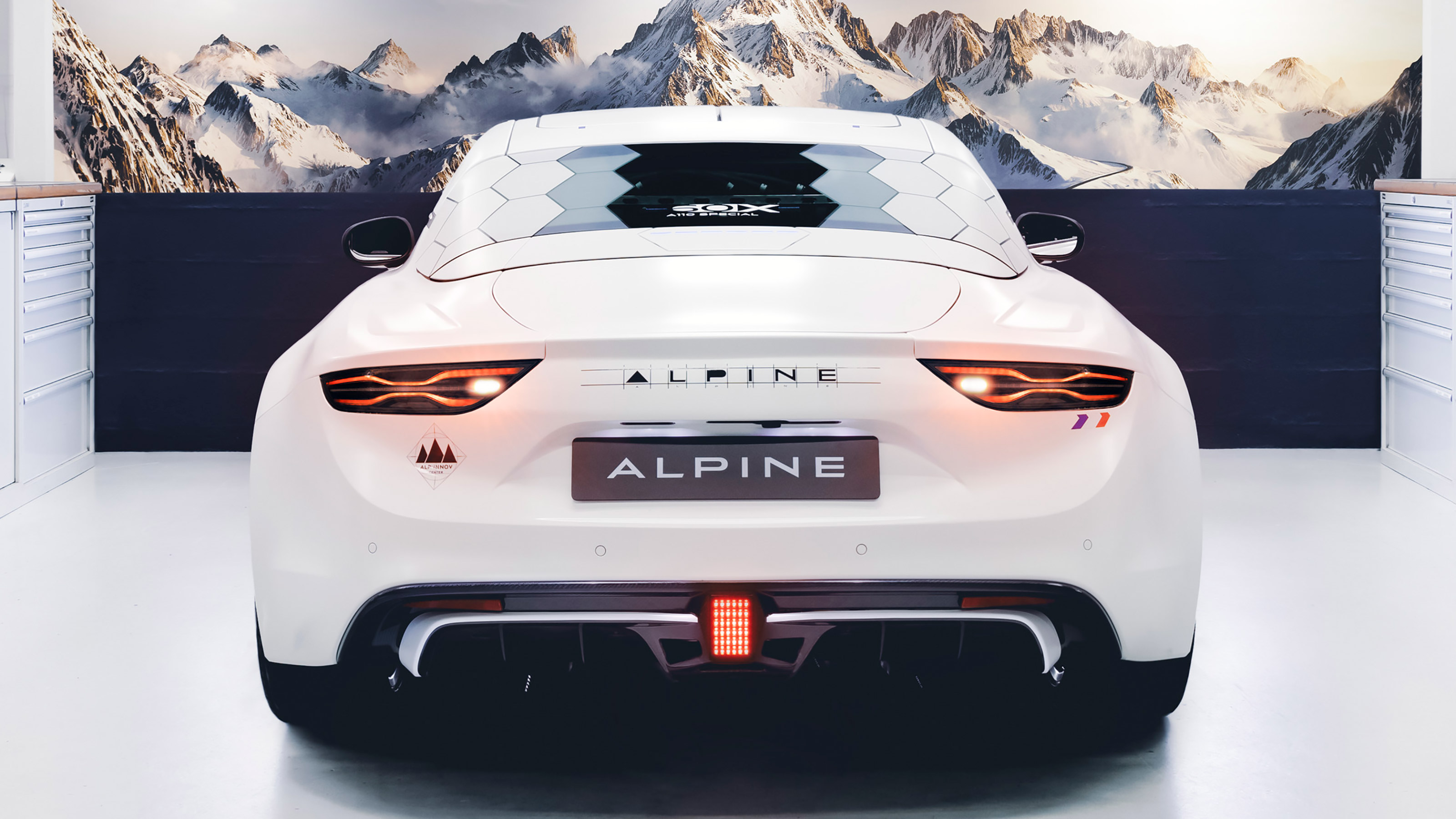 Alpine A110 E-ternite concept - full rear static
