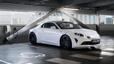 Alpine A110 E-ternite concept - charging