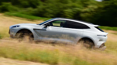 Aston Martin DBX707 - side