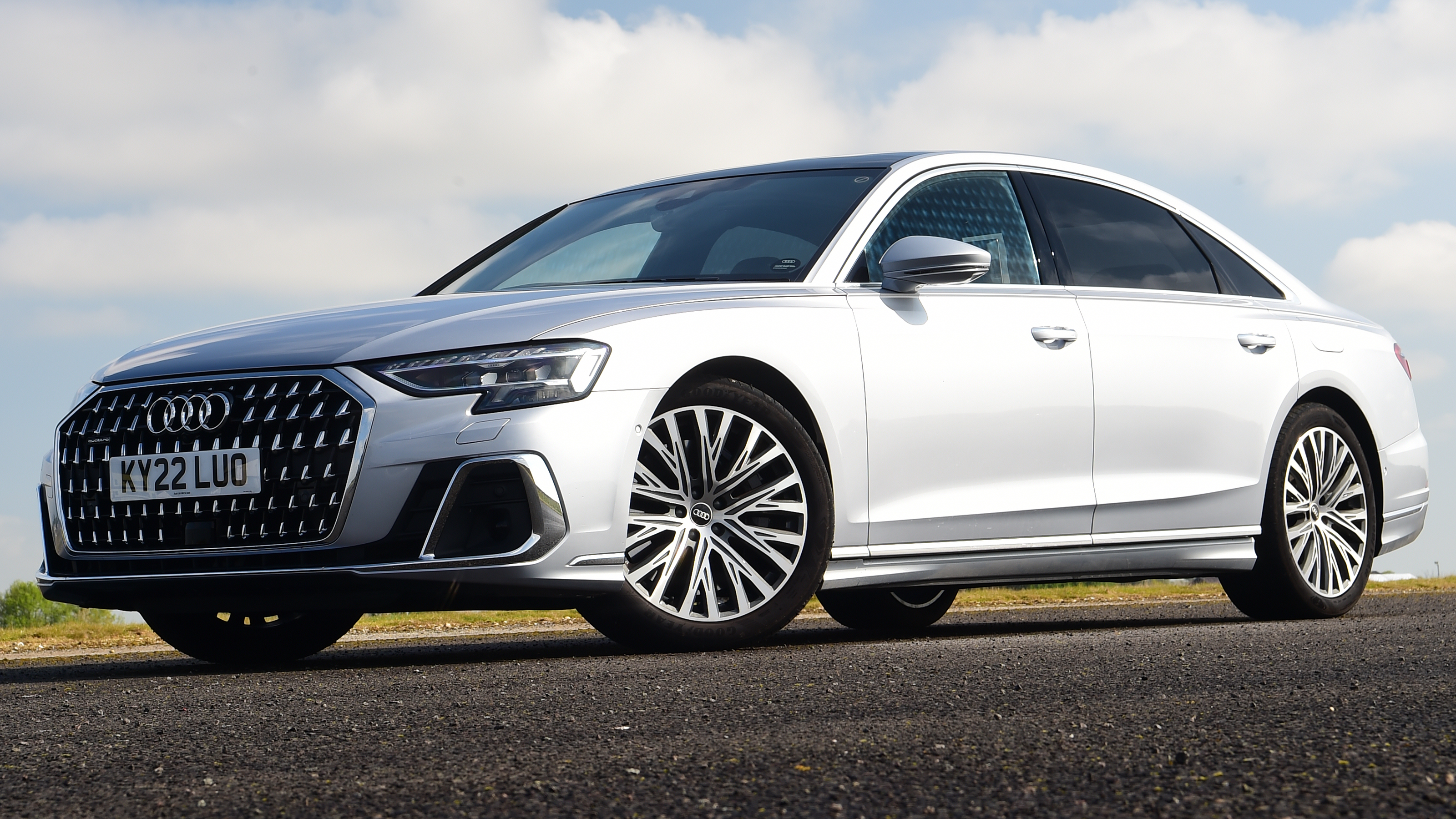 Audi A8 vs Mercedes S Class - Audi front static