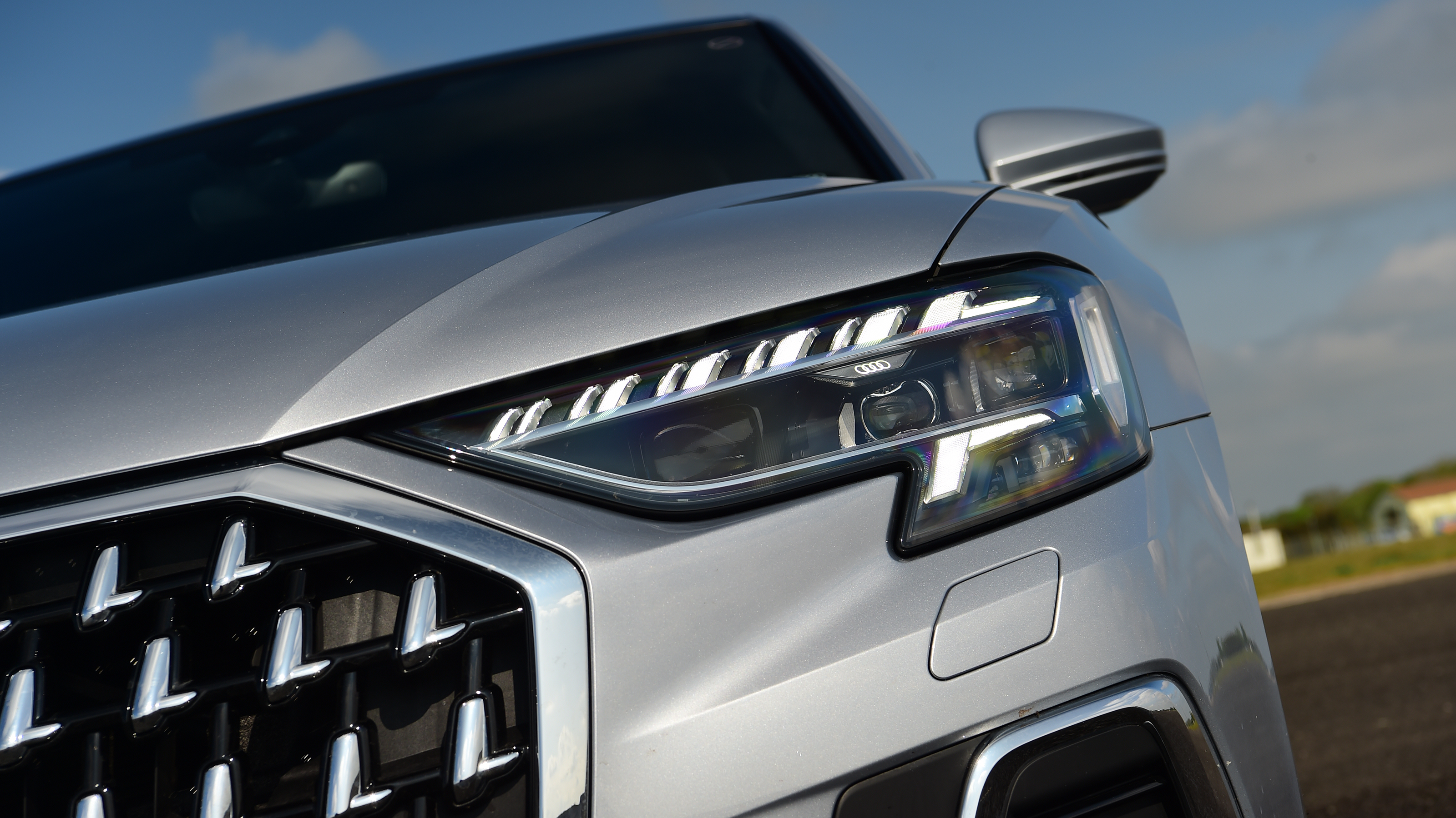 Audi A8 vs Mercedes S Class - Audi headlight