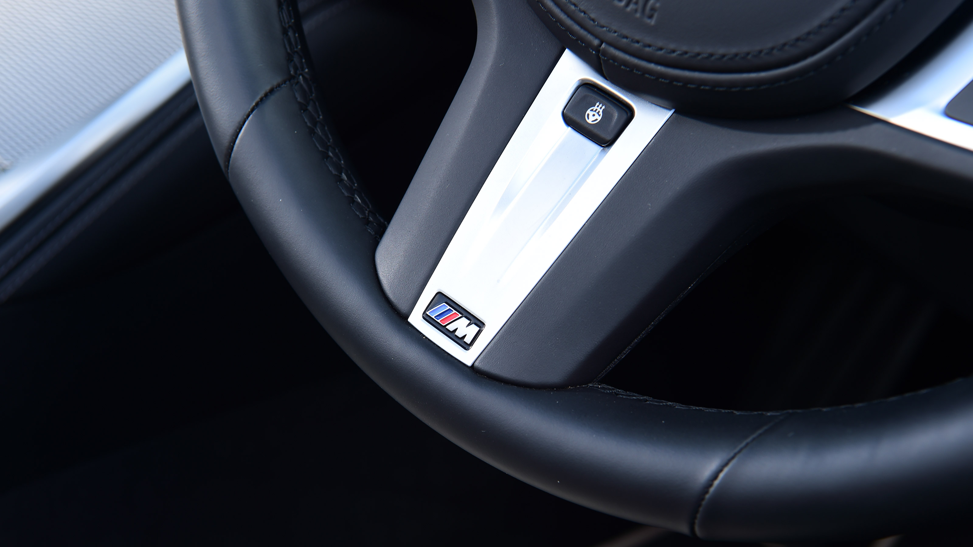 BMW M440d xDrive Convertible - M badge