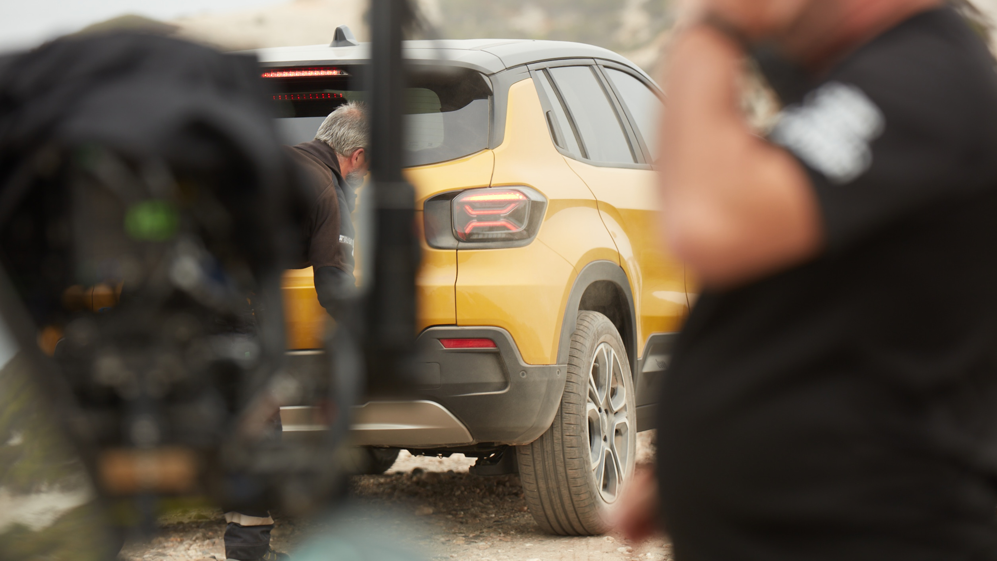 "Baby Jeep" spyshot - taillight