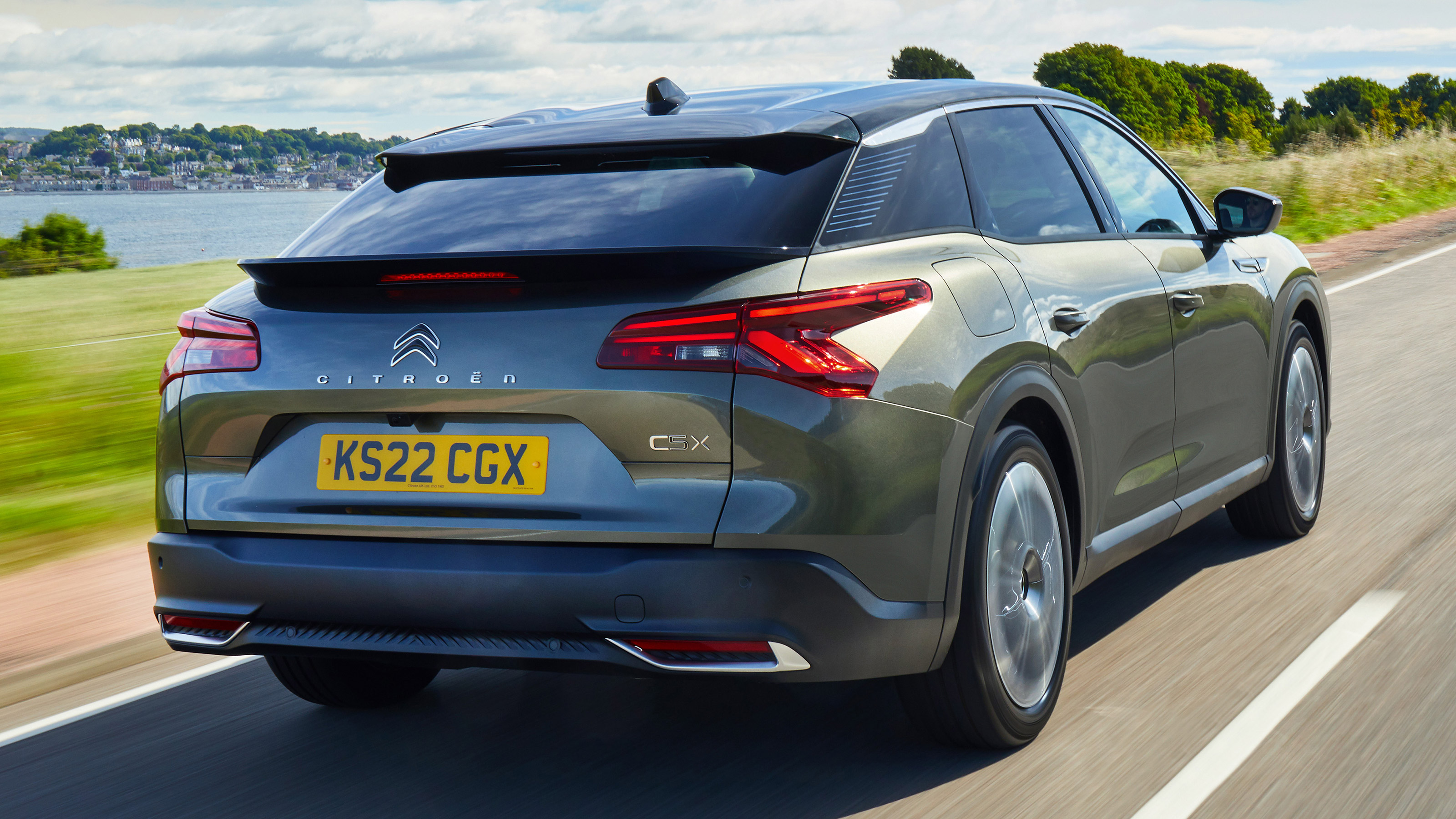 Citroen C5 X - rear