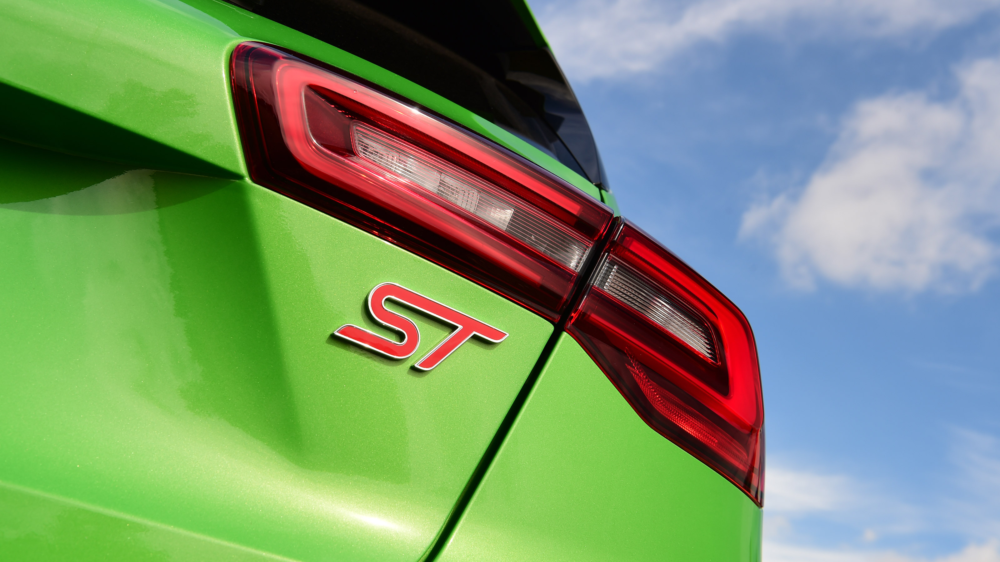 Ford Focus ST - ST badge