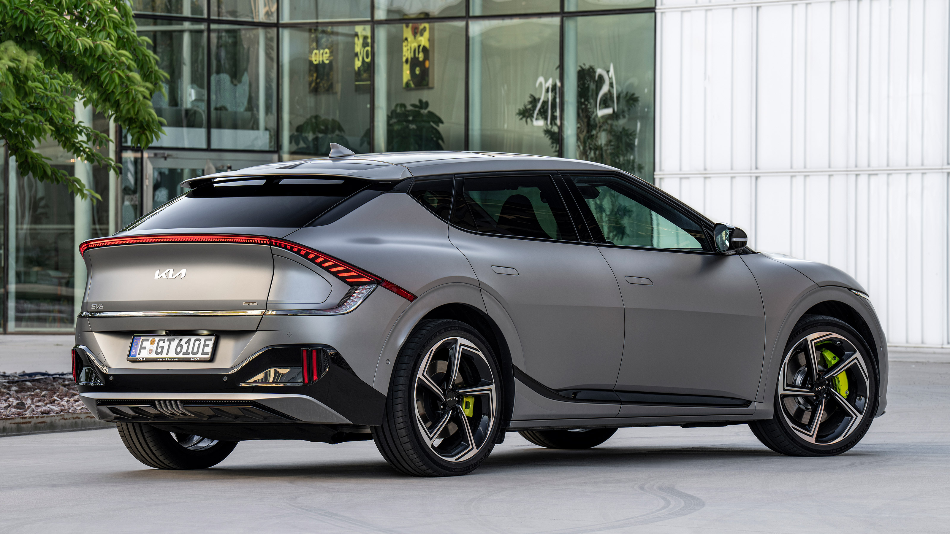 Kia EV6 GT - rear static