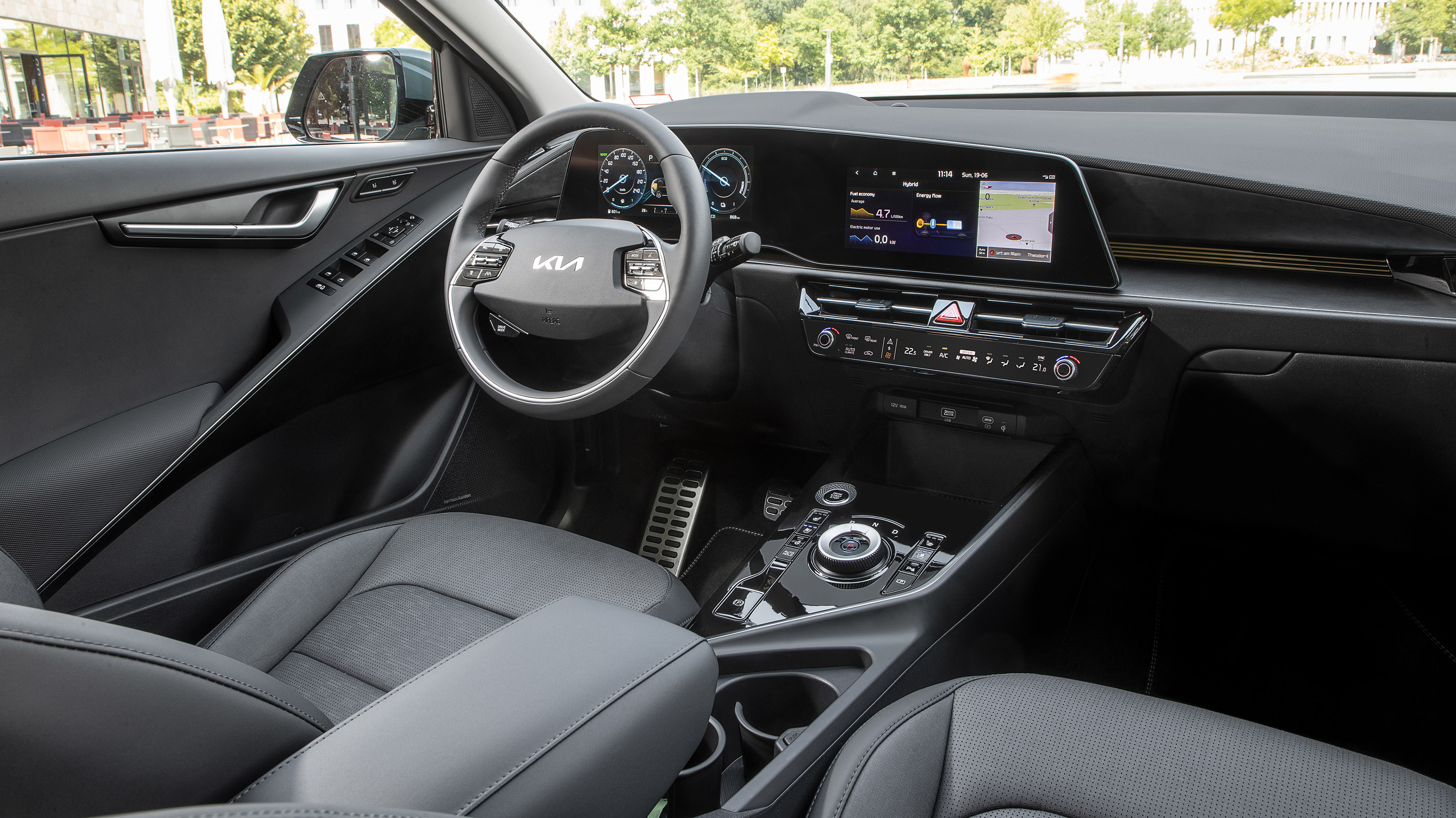 Kia Niro Hybrid - cabin