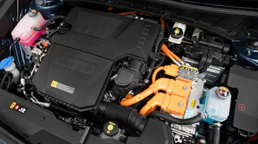 Kia Niro PHEV - engine