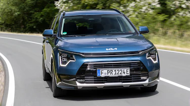 Kia Niro PHEV - full front cornering