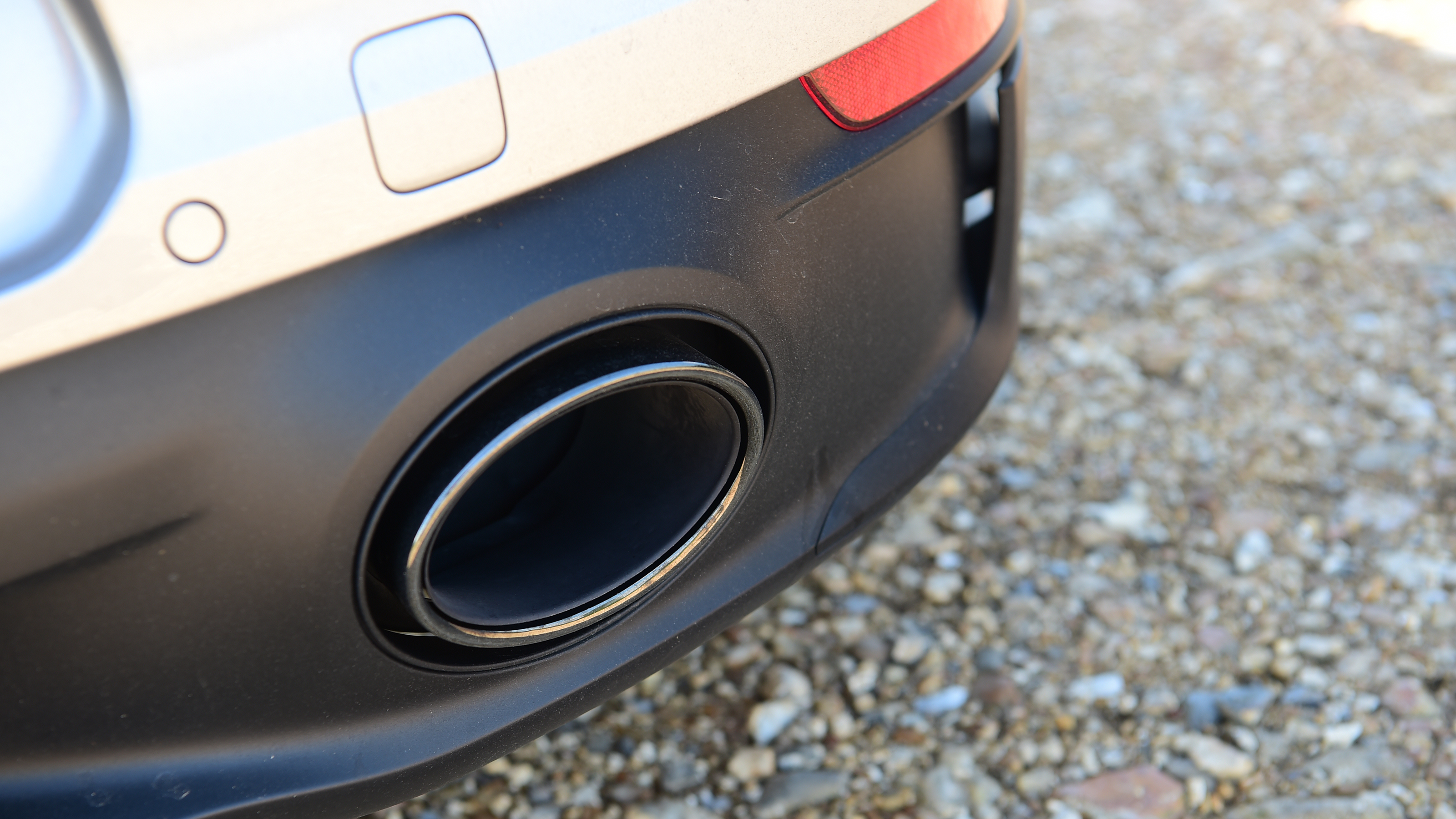 Porsche 911 Cabriolet - exhaust