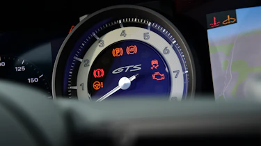 Porsche 911 Cabriolet - rev counter