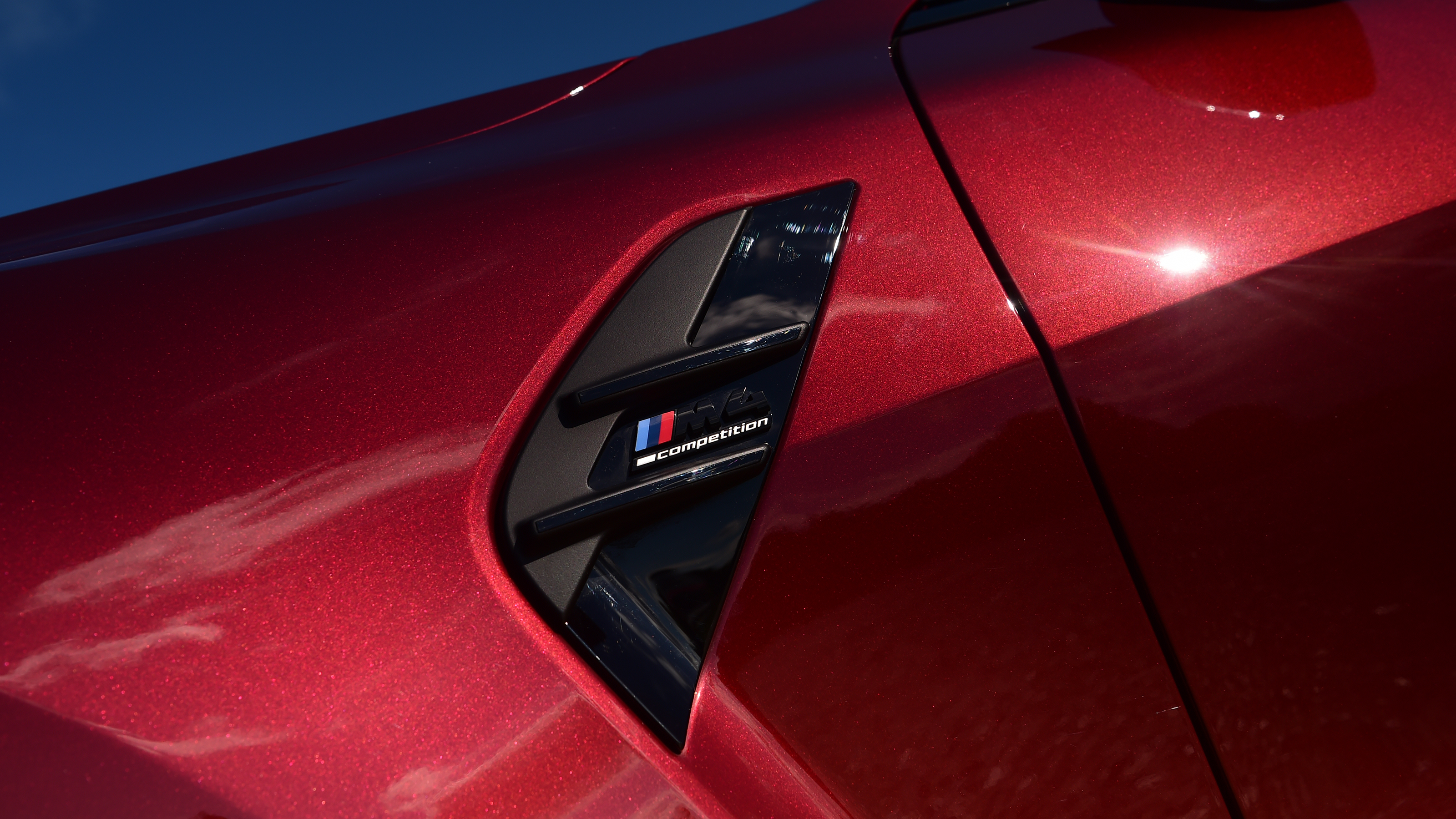 BMW M4 Convertible - side badging