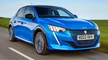 Peugeot 208 - front tracking