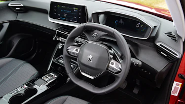 Peugeot e-2008 - cabin