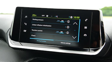 Peugeot e-2008 - infotainment