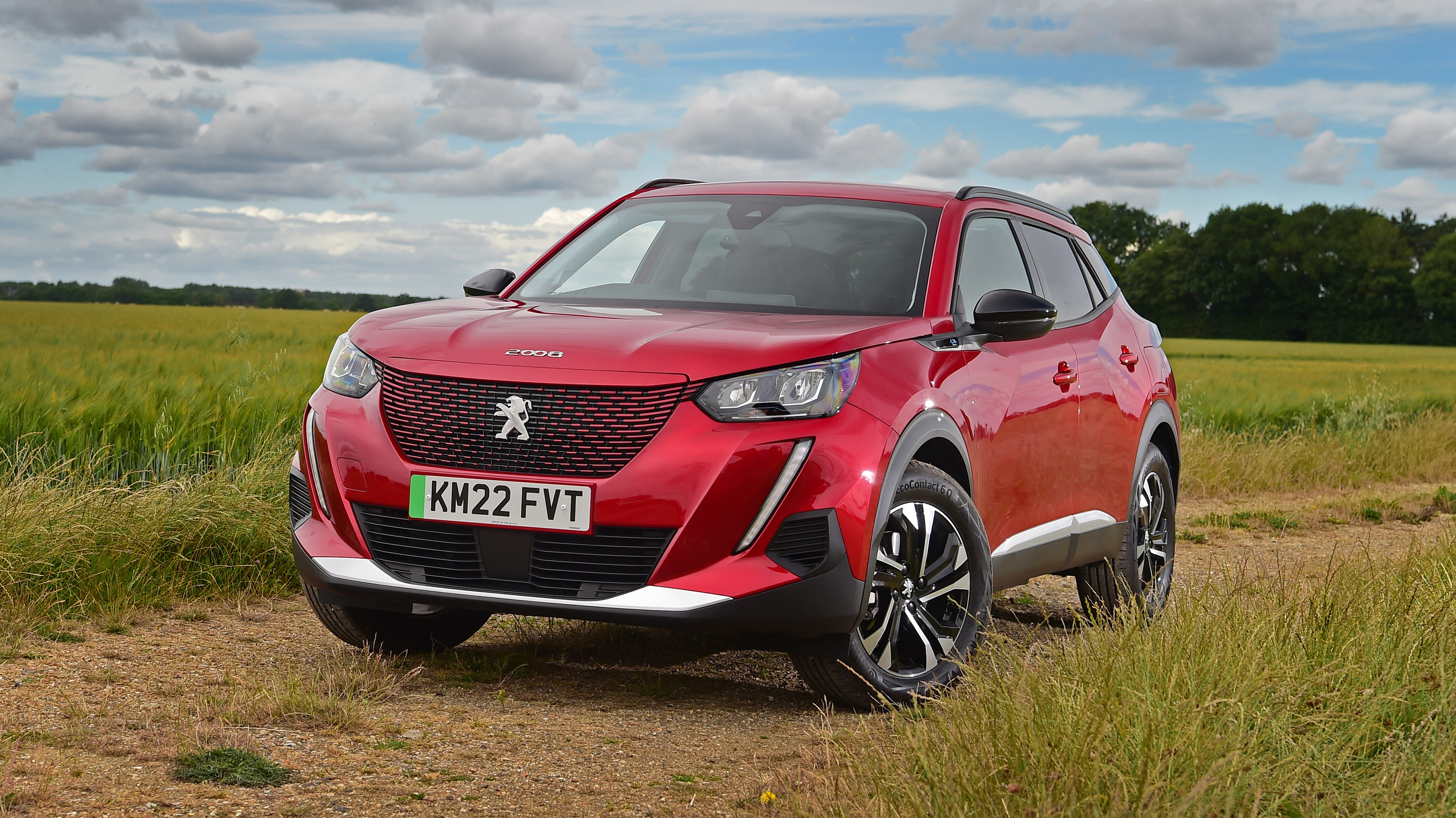 Peugeot e-2008 - front static