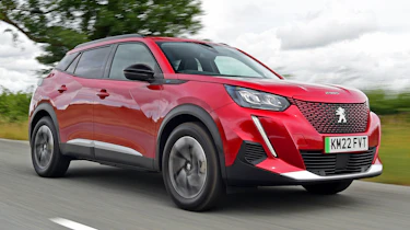 Peugeot e-2008 - front tracking