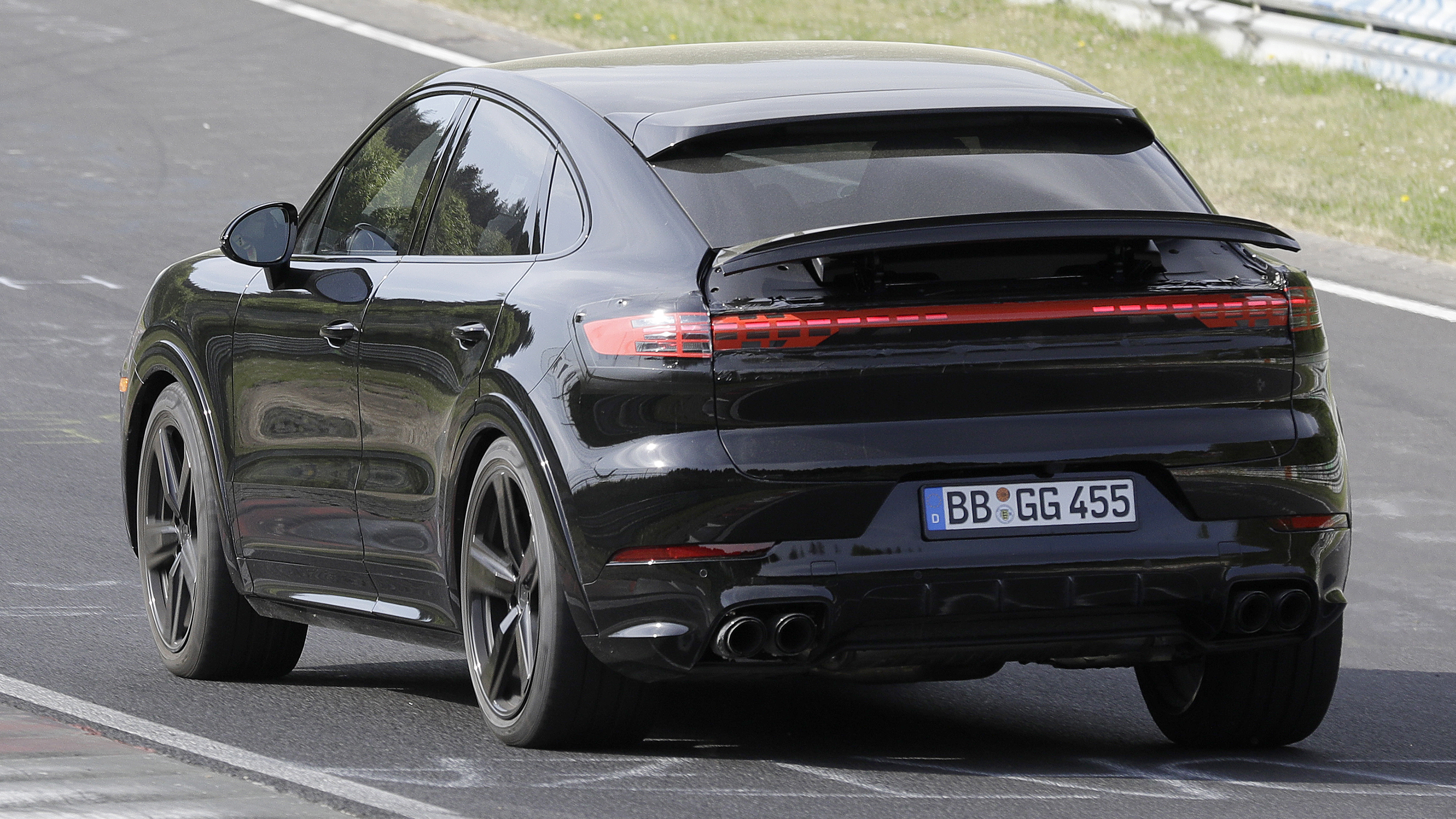 Porsche Cayenne Coupe - rear