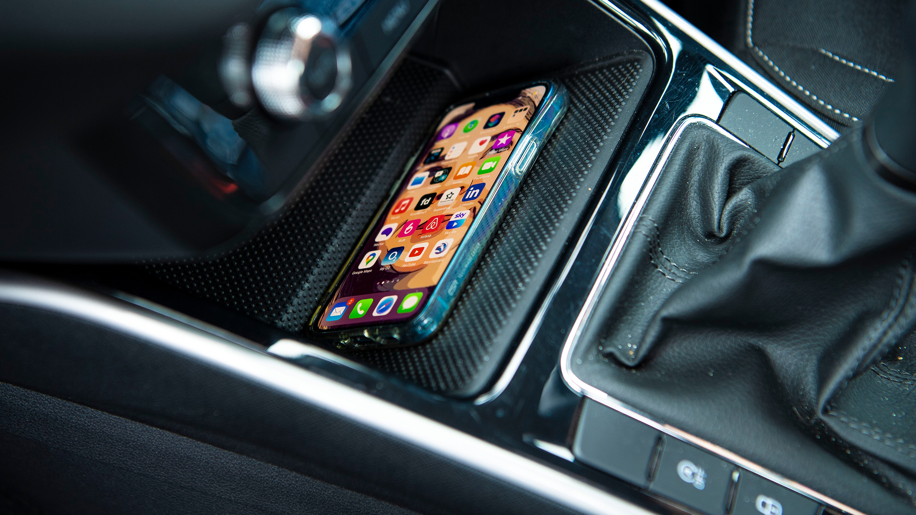 Skoda Fabia long termer - wireless charging