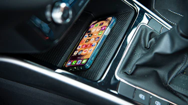 Skoda Fabia long termer - wireless charging