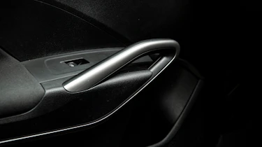 Skoda Fabia long termer - door handle