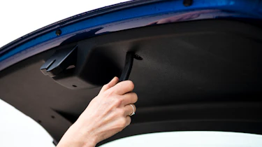Skoda Fabia long termer - tailgate handle