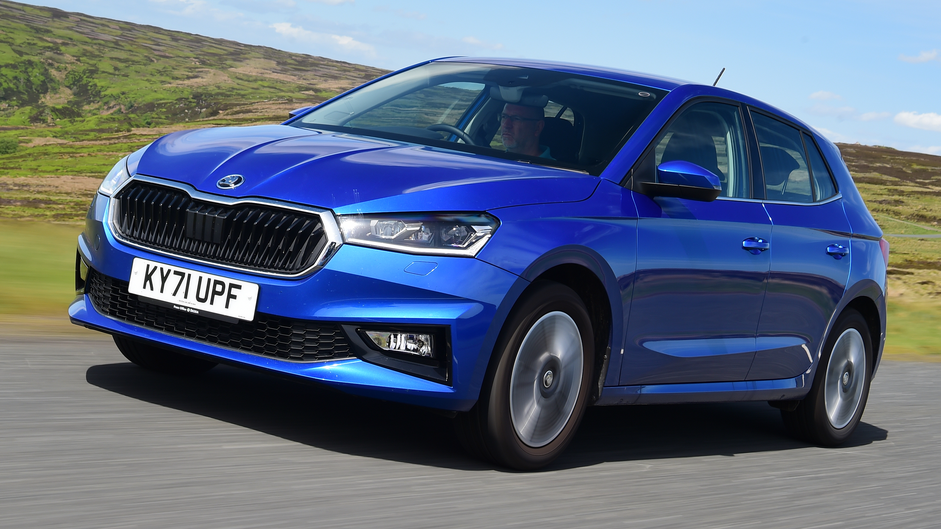 Skoda Fabia long termer - front tracking