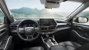 Toyota Highlander tech updates - interior