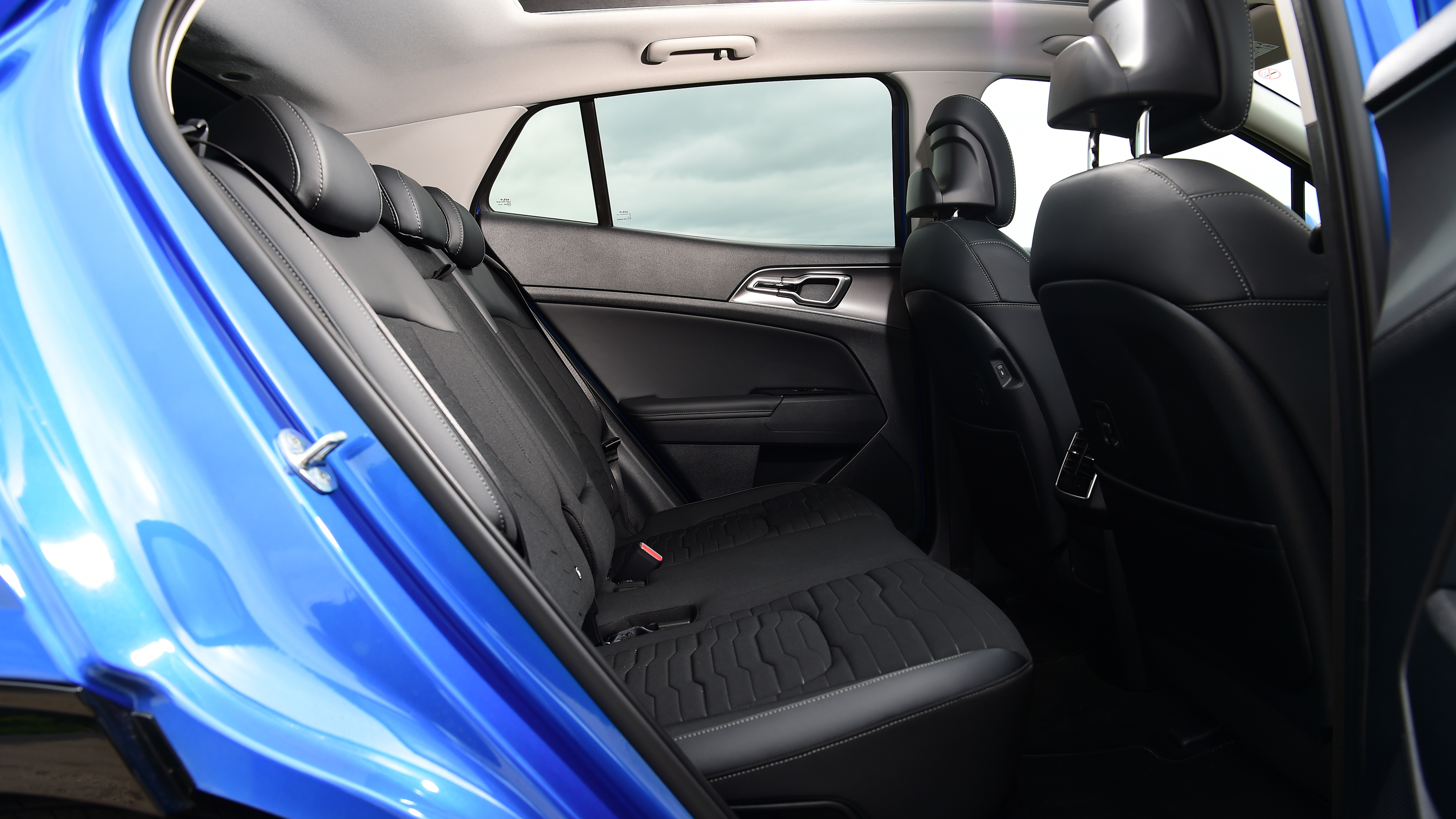 Kia Sportage vs Hyundai Tucson - Kia Sportage rear seats